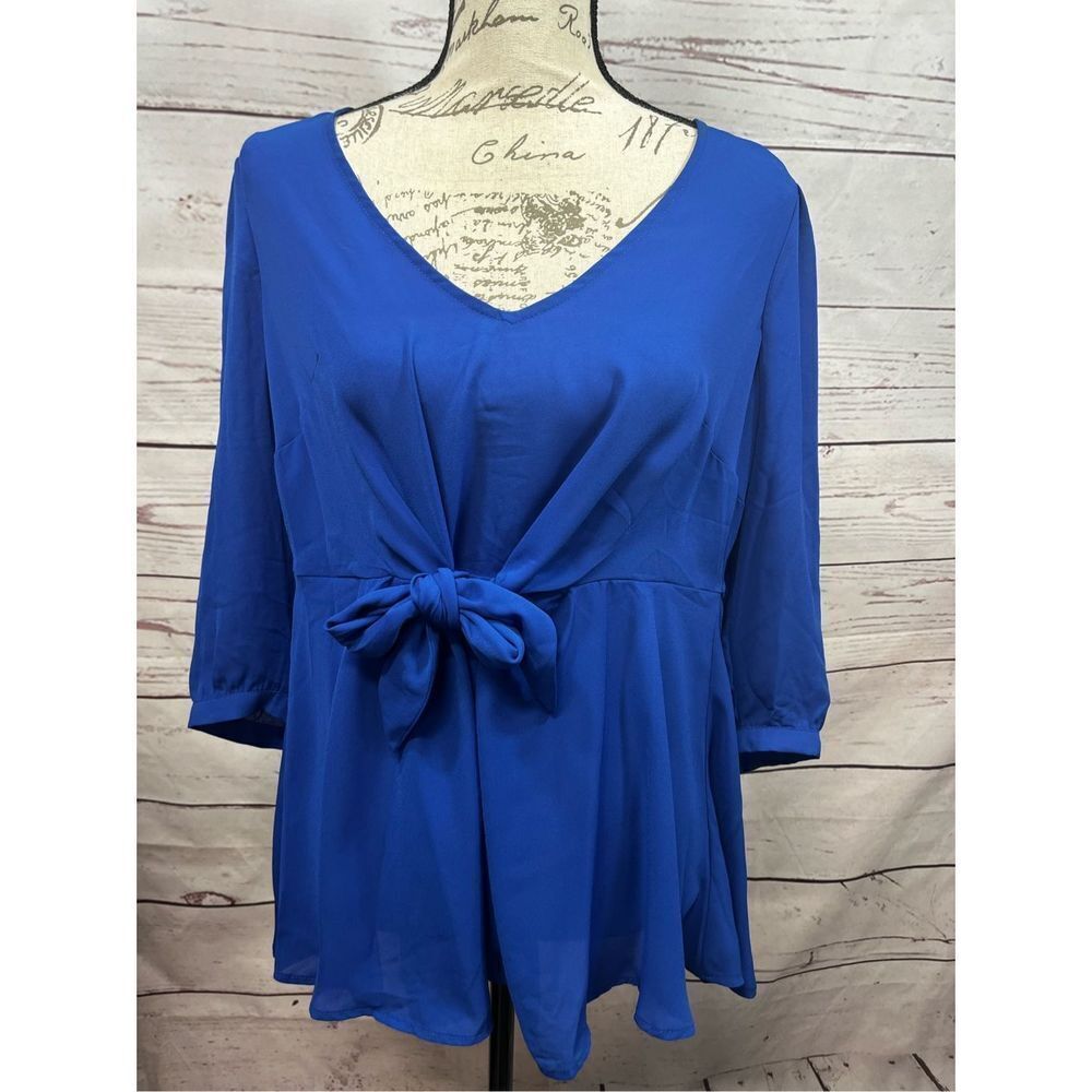 Torrid Women's Blue Tie Front V Neck 3/4 Sleeve Peplum‎ Top Size 00